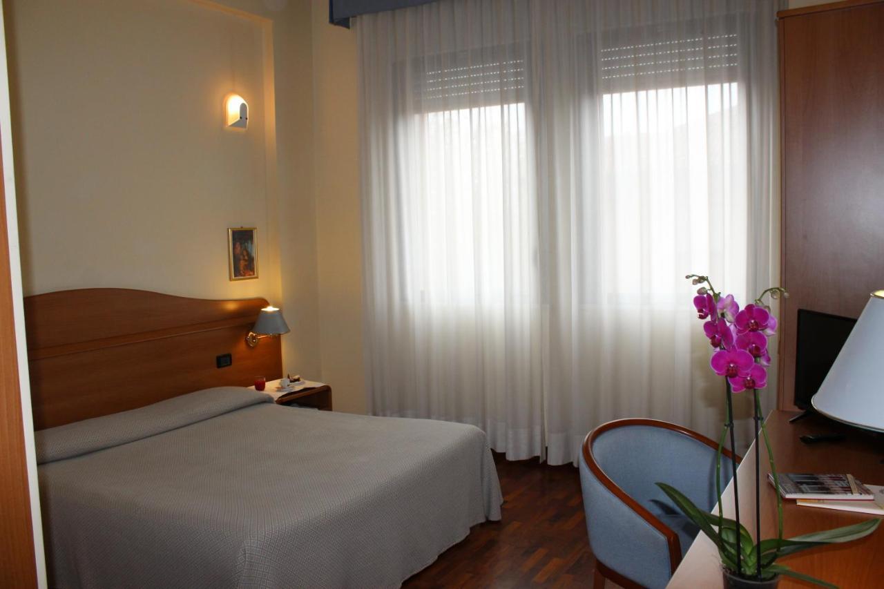 Hotel Il Duca D'Este Ferrara Kültér fotó