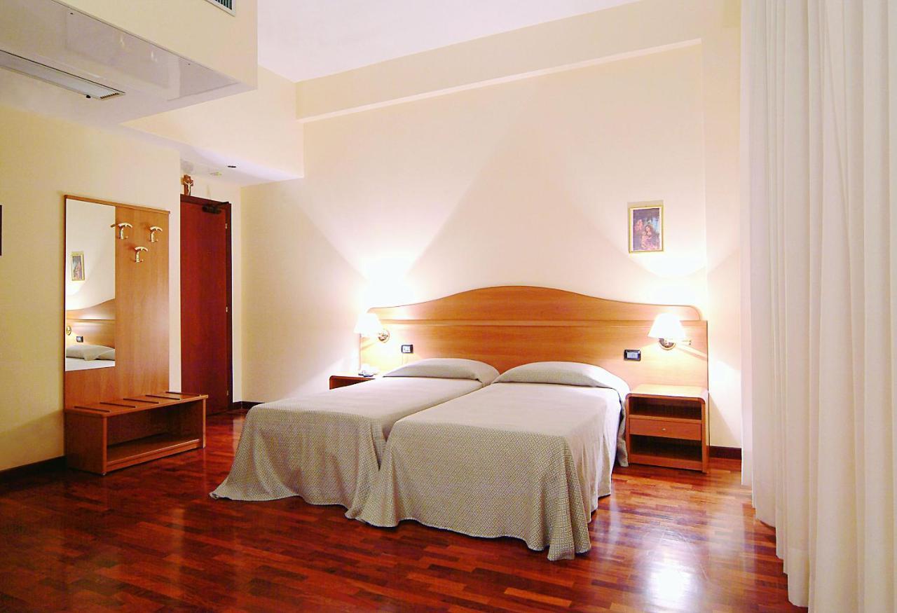 Hotel Il Duca D'Este Ferrara Kültér fotó