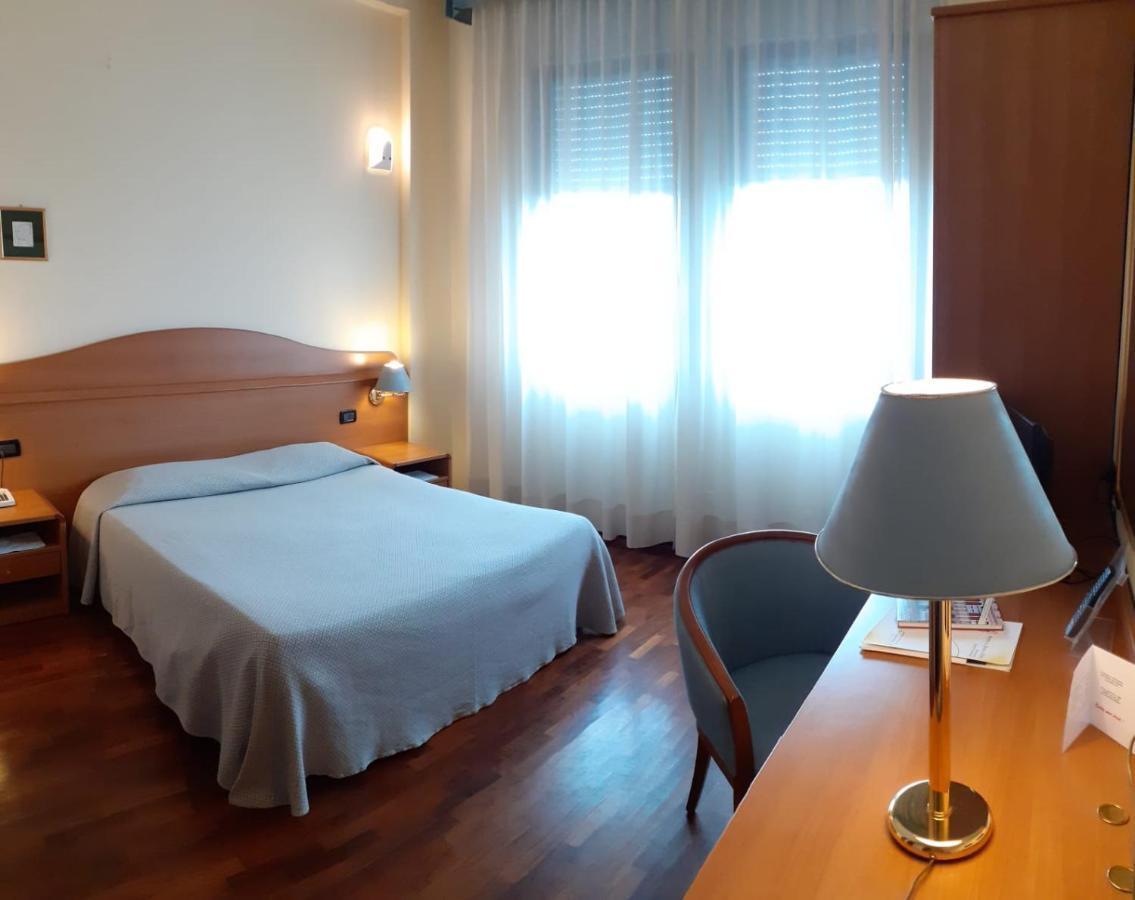 Hotel Il Duca D'Este Ferrara Kültér fotó